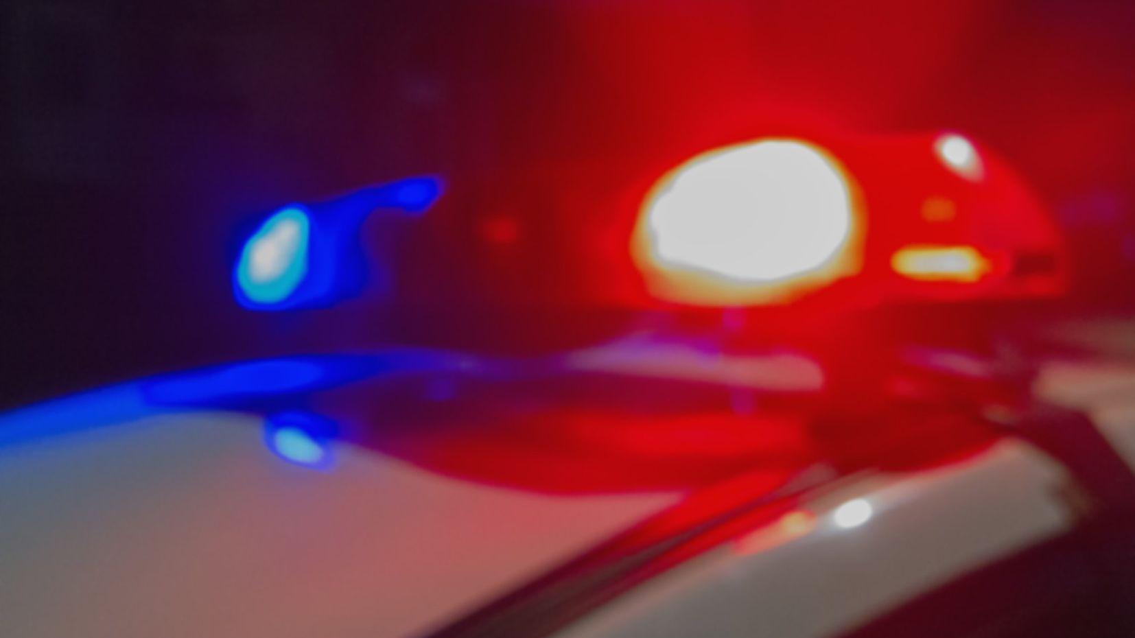 1 person killed, 2 injured in early morning crash in northwest Omaha